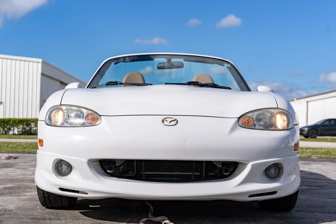 2001 Mazda NB MX-5 Miata - Image 4 of 31