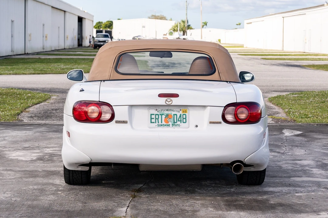 2001 Mazda NB MX-5 Miata - Image 18 of 31