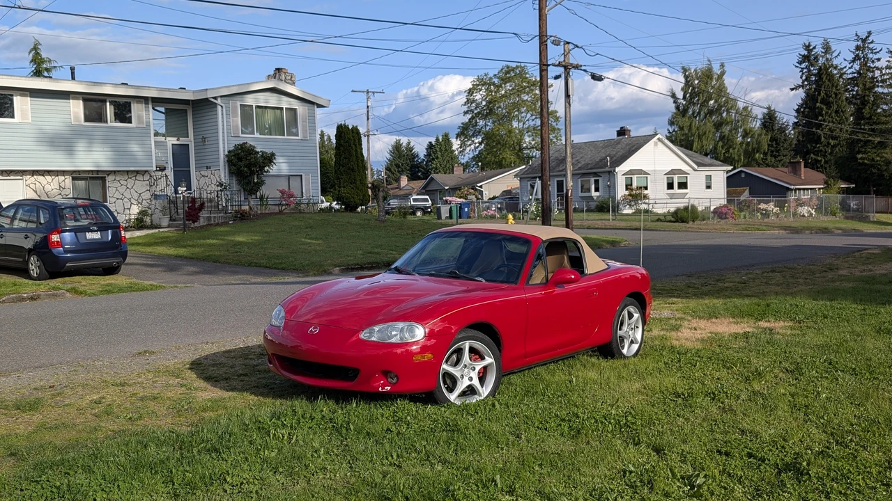 2001 Mazda NB MX-5 Miata - Image 4 of 31