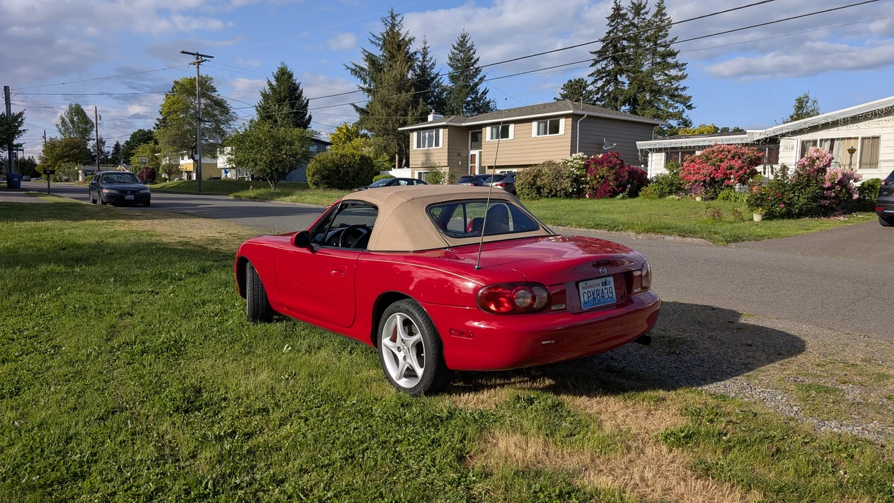 2001 Mazda NB MX-5 Miata - Image 7 of 31