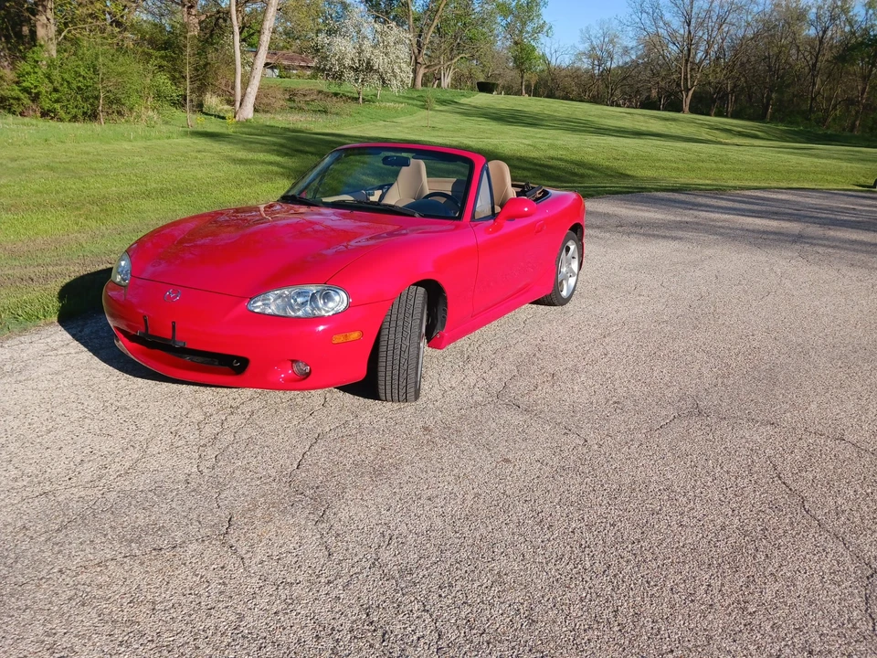 2001 Mazda NB MX-5 Miata - Image 3 of 31