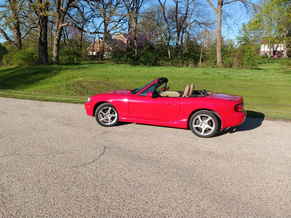 2001 Mazda NB MX-5 Miata - Image 16 of 31