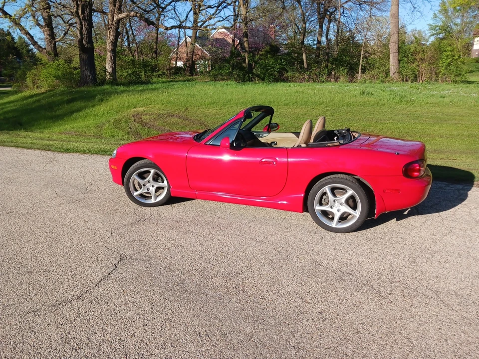 2001 Mazda NB MX-5 Miata - Image 15 of 31