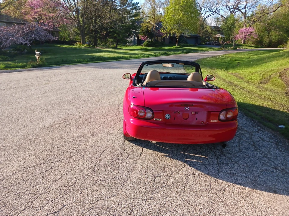 2001 Mazda NB MX-5 Miata - Image 13 of 31