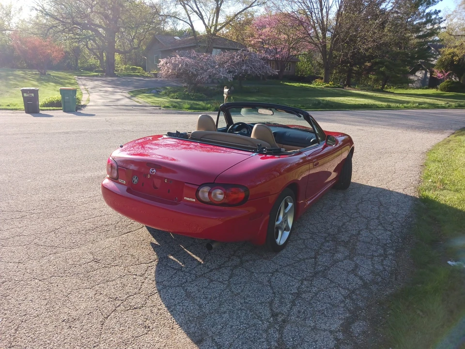 2001 Mazda NB MX-5 Miata - Image 11 of 31