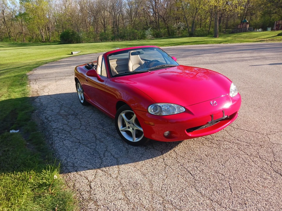 2001 Mazda NB MX-5 Miata - Image 7 of 31