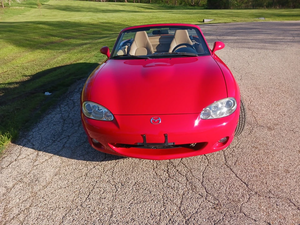 2001 Mazda NB MX-5 Miata - Image 5 of 31