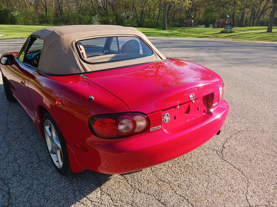 2001 Mazda NB MX-5 Miata - Image 31 of 31