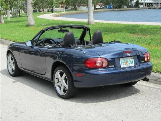 2001 Mazda NB MX-5 Miata - Image 2 of 12