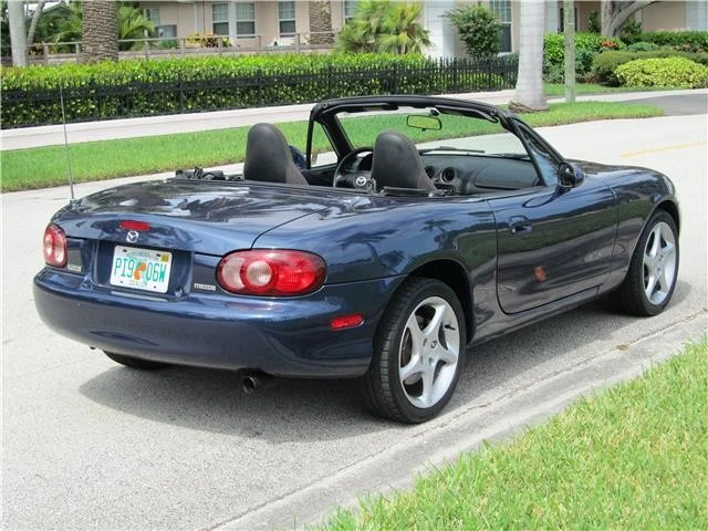 2001 Mazda NB MX-5 Miata - Image 7 of 12
