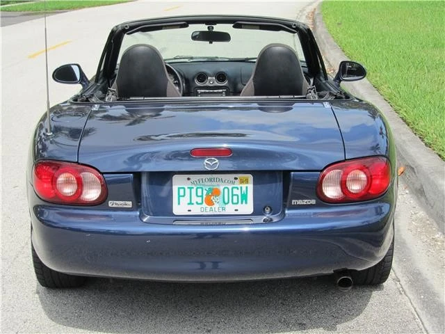 2001 Mazda NB MX-5 Miata - Image 4 of 12