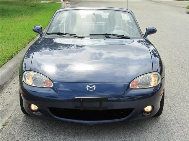 2001 Mazda NB MX-5 Miata - Image 11 of 12