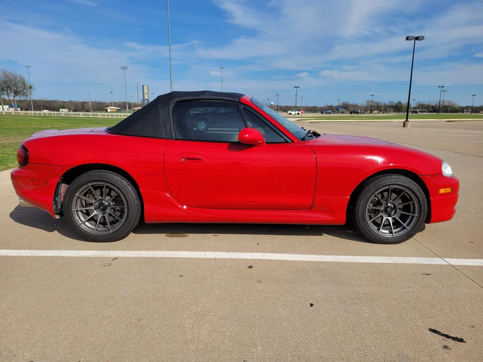 2001 Mazda NB MX-5 Miata - Image 7 of 31