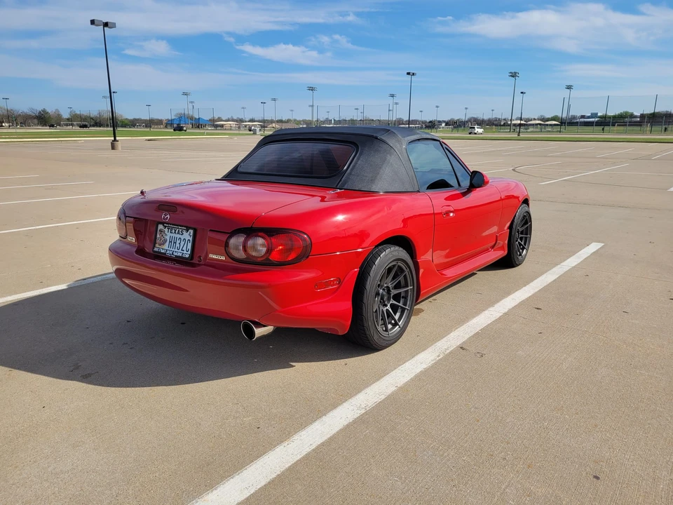 2001 Mazda NB MX-5 Miata - Image 6 of 31