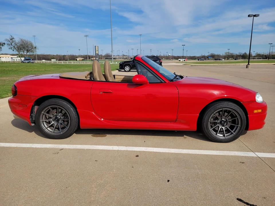 2001 Mazda NB MX-5 Miata - Image 14 of 31
