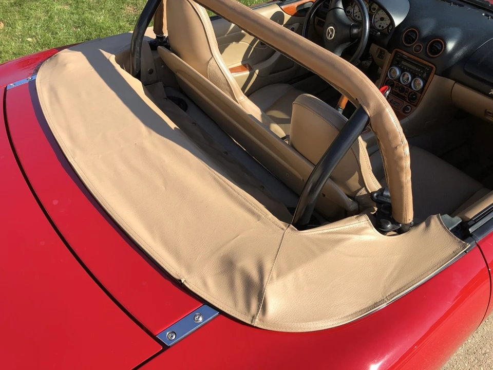 2001 Mazda NB MX-5 Miata - Image 4 of 19