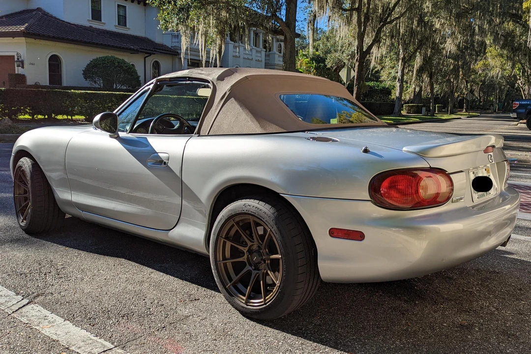 2001 Mazda NB MX-5 Miata - Image 4 of 31
