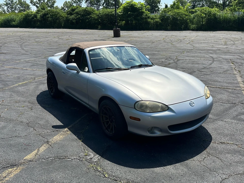 2001 Mazda NB MX-5 Miata - Image 21 of 31