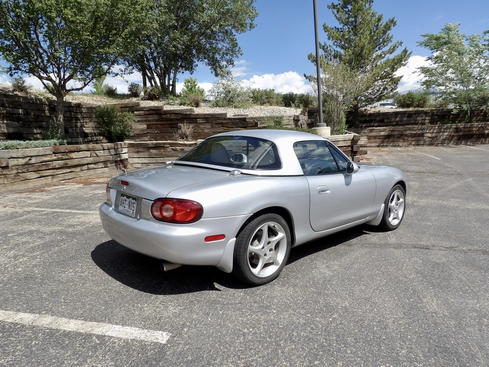 2001 Mazda NB MX-5 Miata - Image 20 of 31