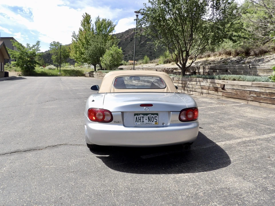 2001 Mazda NB MX-5 Miata - Image 15 of 31