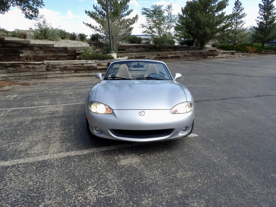 2001 Mazda NB MX-5 Miata - Image 7 of 31