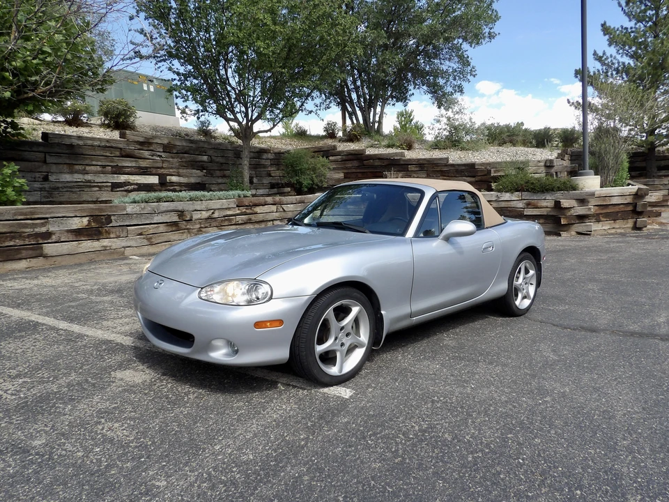2001 Mazda NB MX-5 Miata - Image 13 of 31