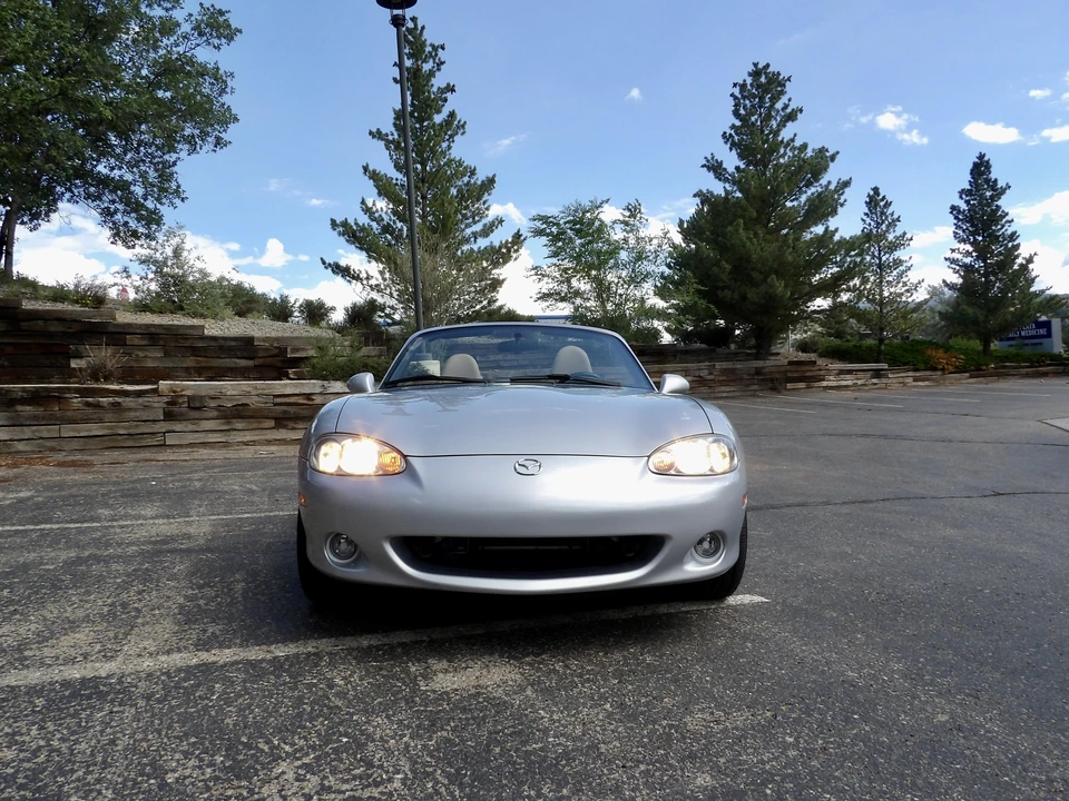 2001 Mazda NB MX-5 Miata - Image 6 of 31