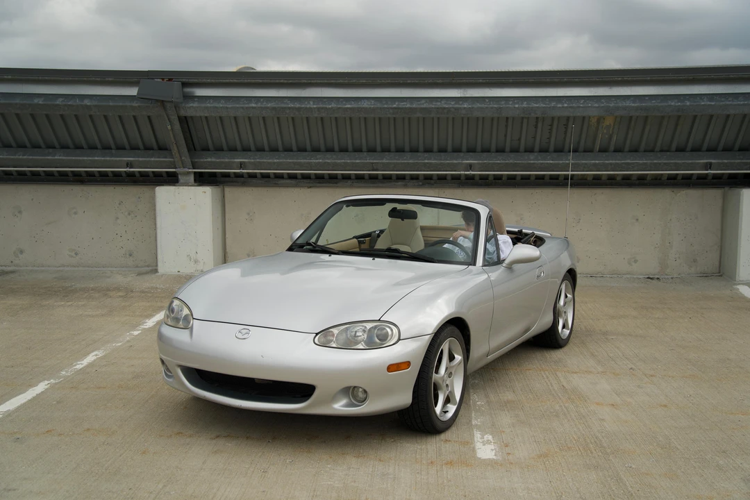 2001 Mazda NB MX-5 Miata - Image 6 of 21