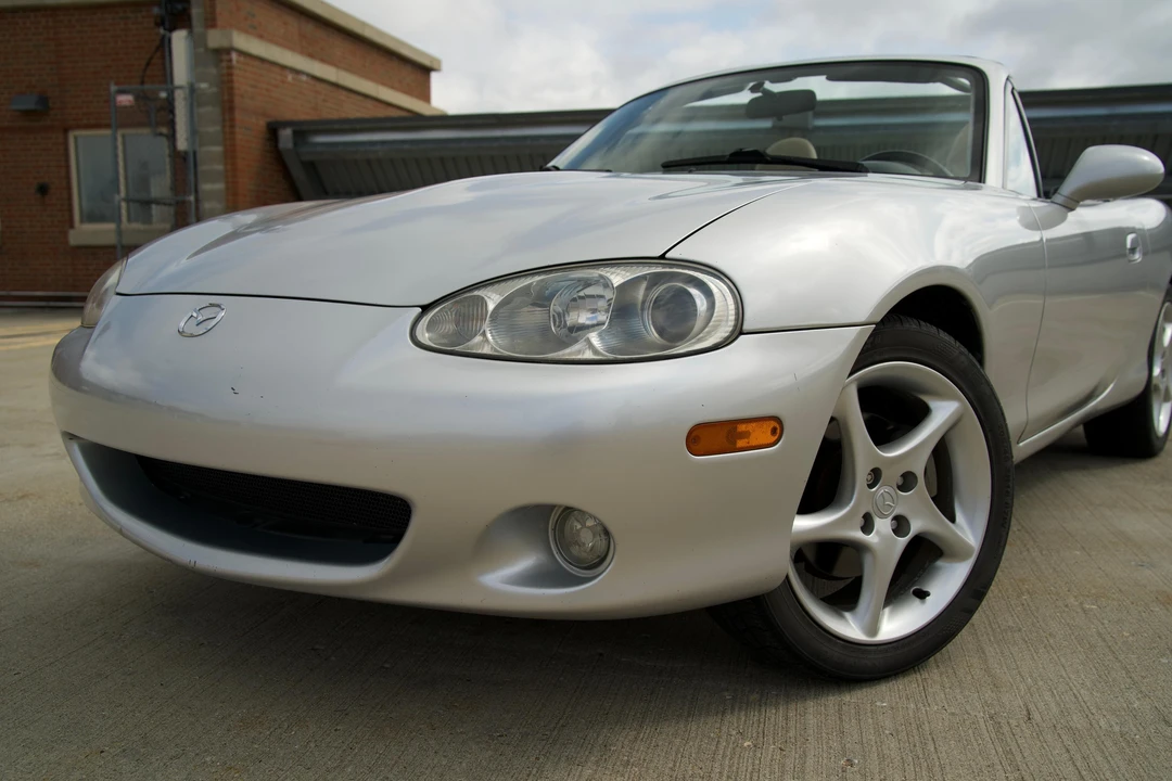 2001 Mazda NB MX-5 Miata - Image 18 of 21