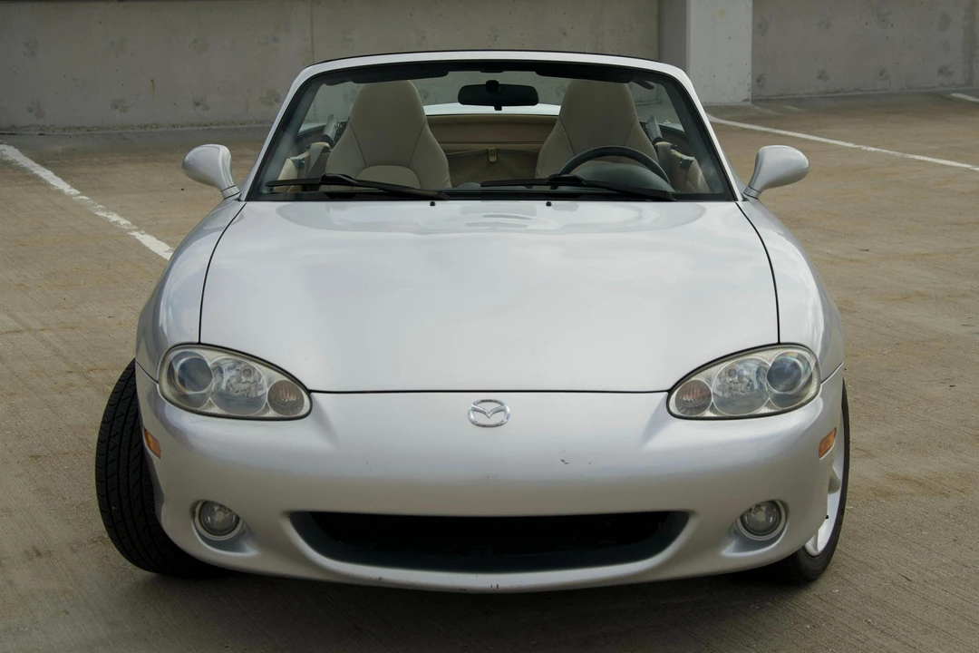 2001 Mazda NB MX-5 Miata - Image 2 of 21