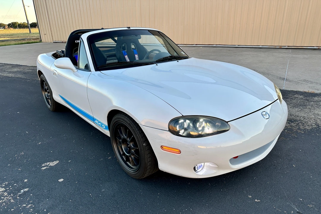 2001 Mazda NB MX-5 Miata - Image 8 of 31