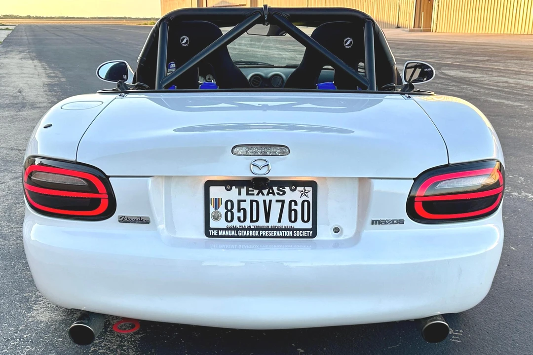 2001 Mazda NB MX-5 Miata - Image 4 of 31