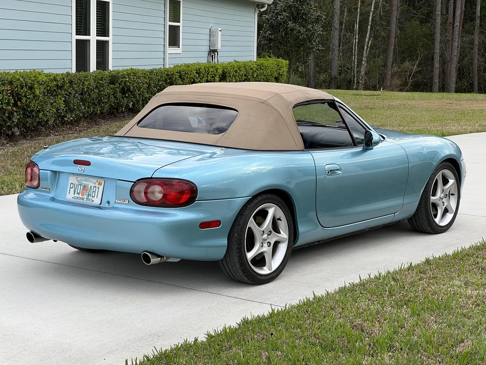 2001 Mazda NB MX-5 Miata - Image 19 of 31