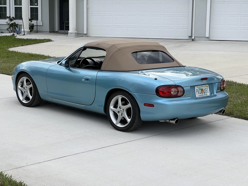 2001 Mazda NB MX-5 Miata - Image 17 of 31