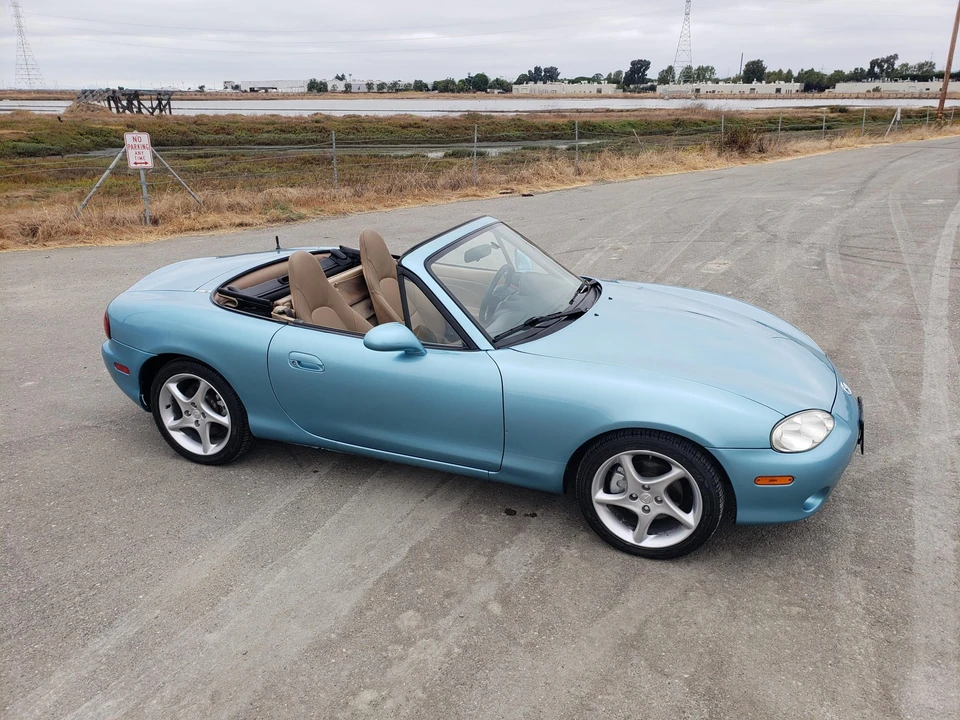 2001 Mazda NB MX-5 Miata - Image 4 of 31