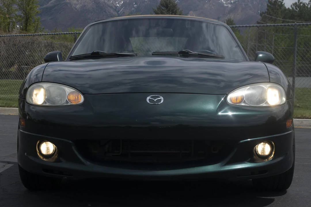 2001 Mazda NB MX-5 Miata - Image 2 of 31