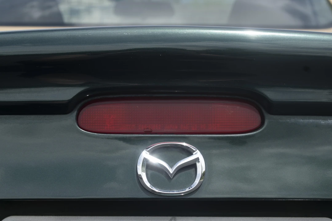 2001 Mazda NB MX-5 Miata - Image 26 of 31