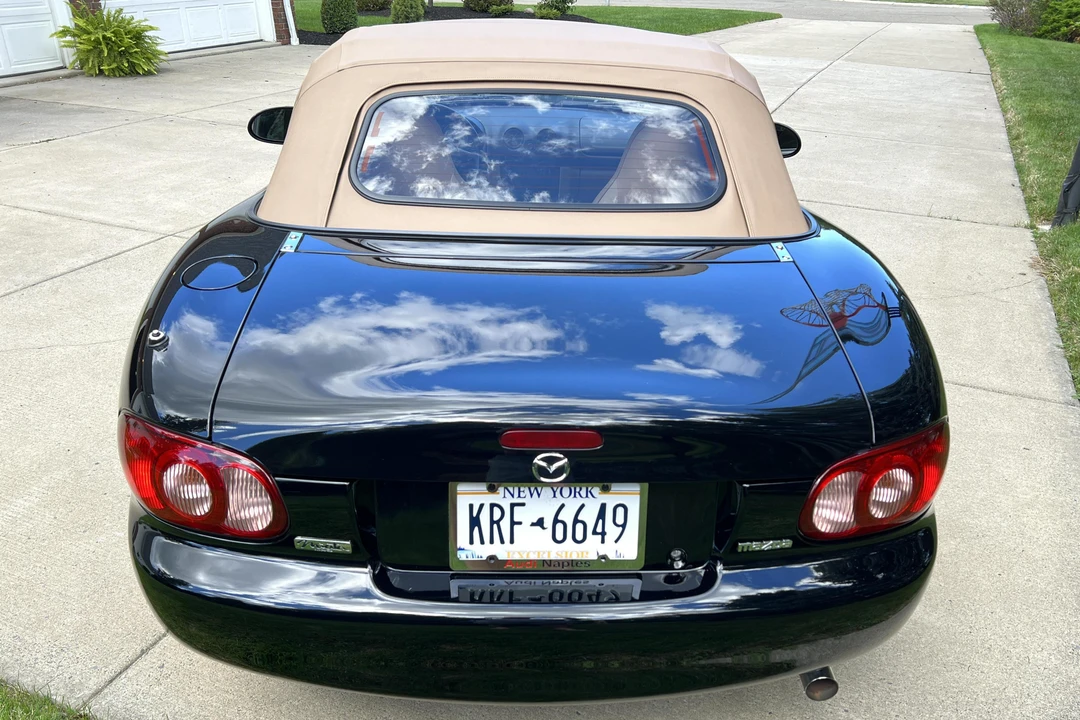 2001 Mazda NB MX-5 Miata - Image 5 of 14