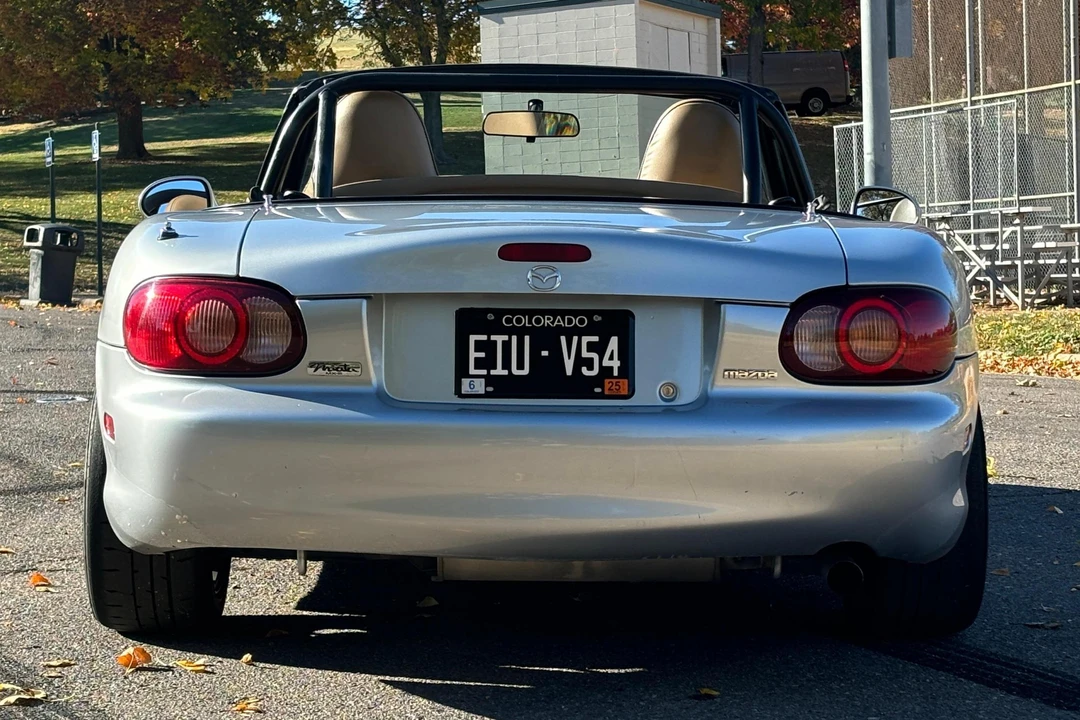 2001 Mazda NB MX-5 Miata - Image 5 of 30