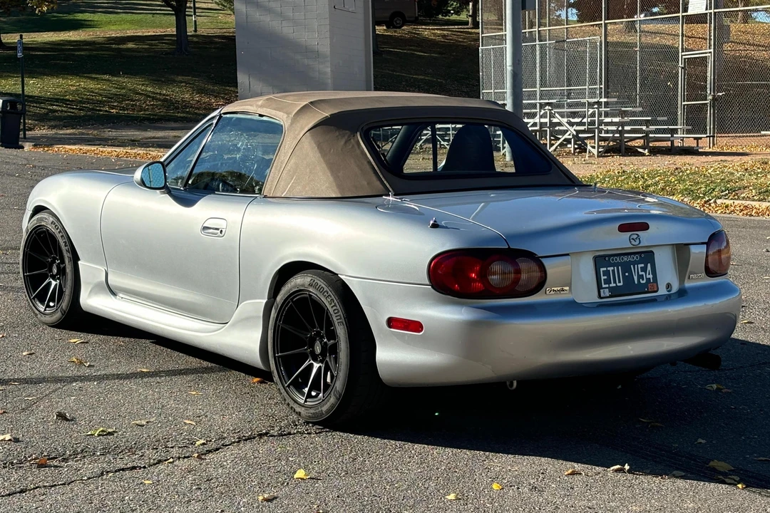 2001 Mazda NB MX-5 Miata - Image 4 of 30