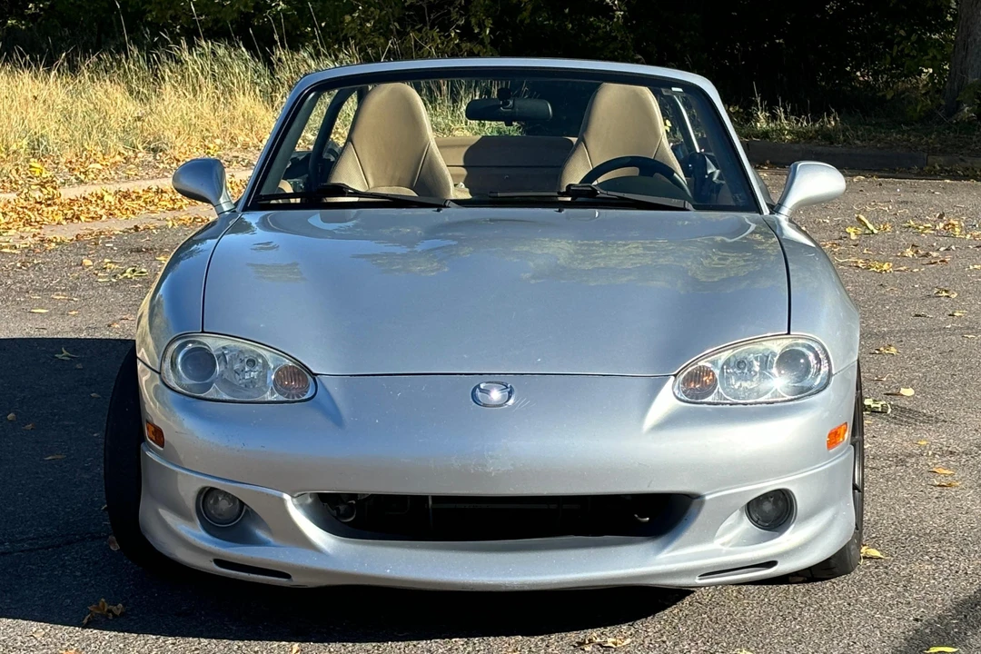 2001 Mazda NB MX-5 Miata - Image 2 of 30