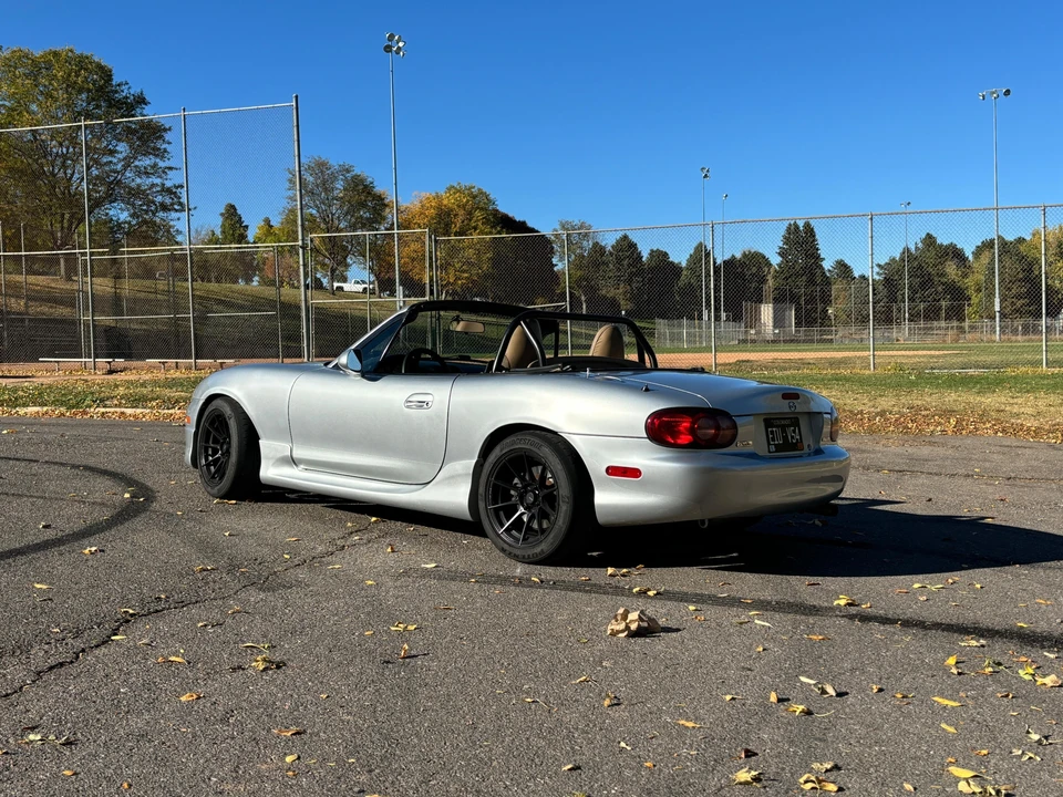 2001 Mazda NB MX-5 Miata - Image 8 of 30