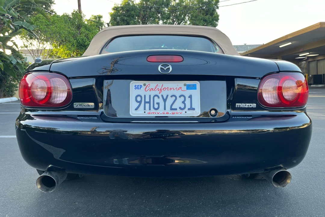 2001 Mazda NB MX-5 Miata - Image 5 of 31