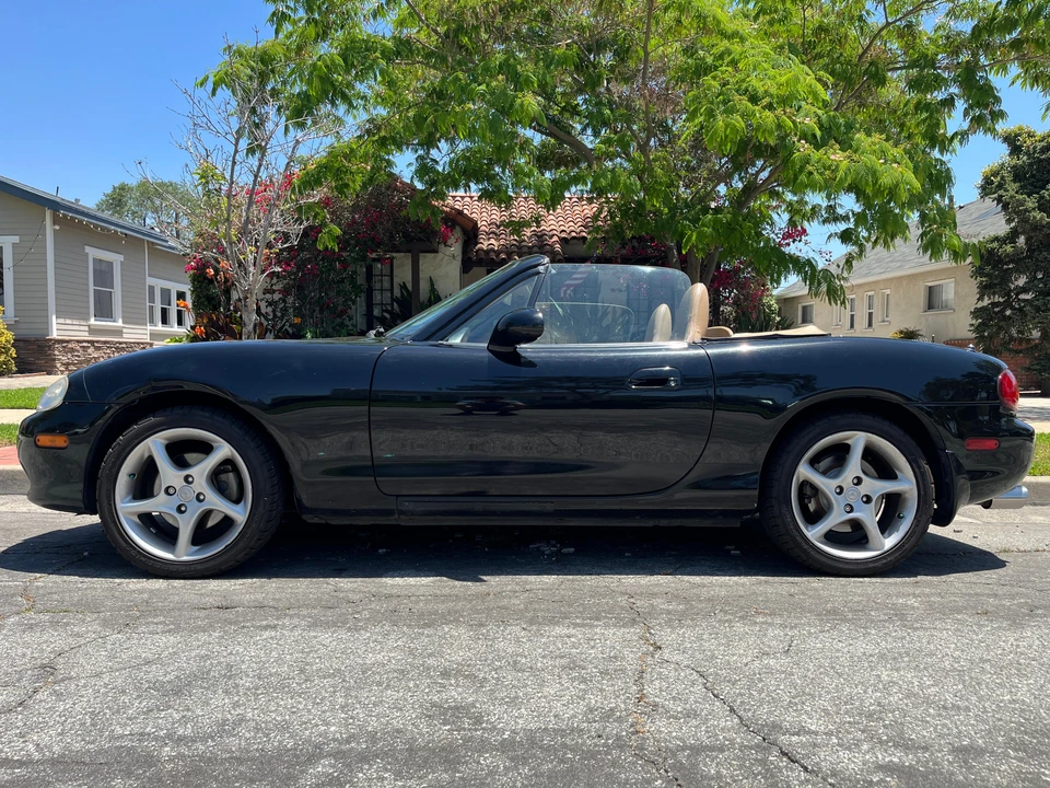 2001 Mazda NB MX-5 Miata - Image 9 of 31