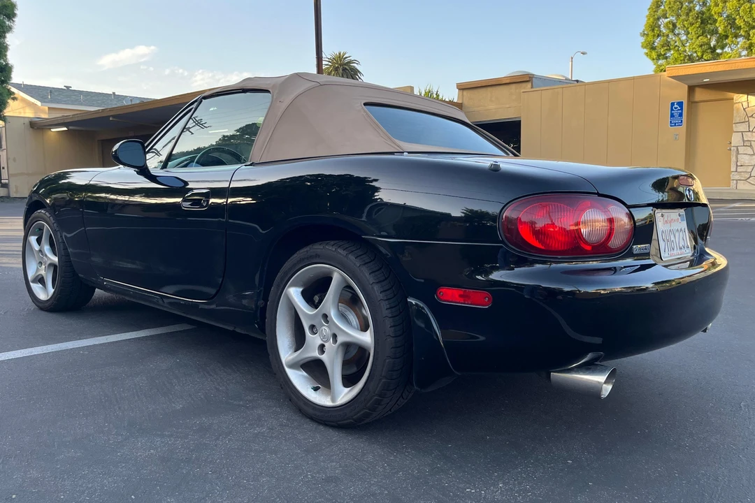 2001 Mazda NB MX-5 Miata - Image 4 of 31