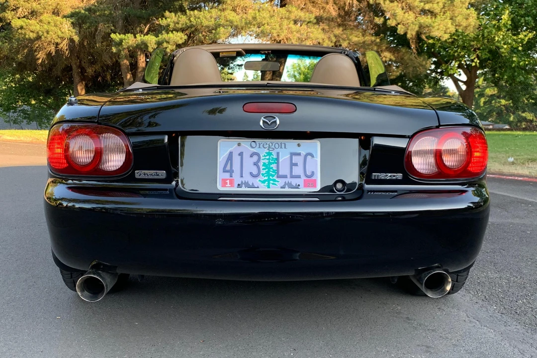 2001 Mazda NB MX-5 Miata - Image 5 of 31