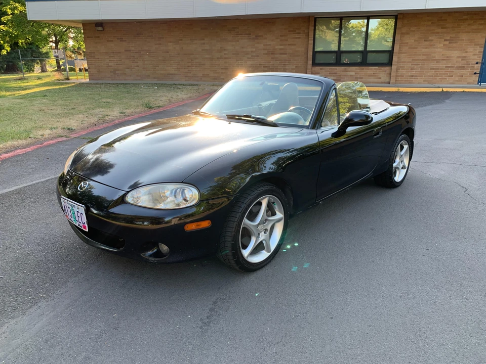 2001 Mazda NB MX-5 Miata - Image 6 of 31