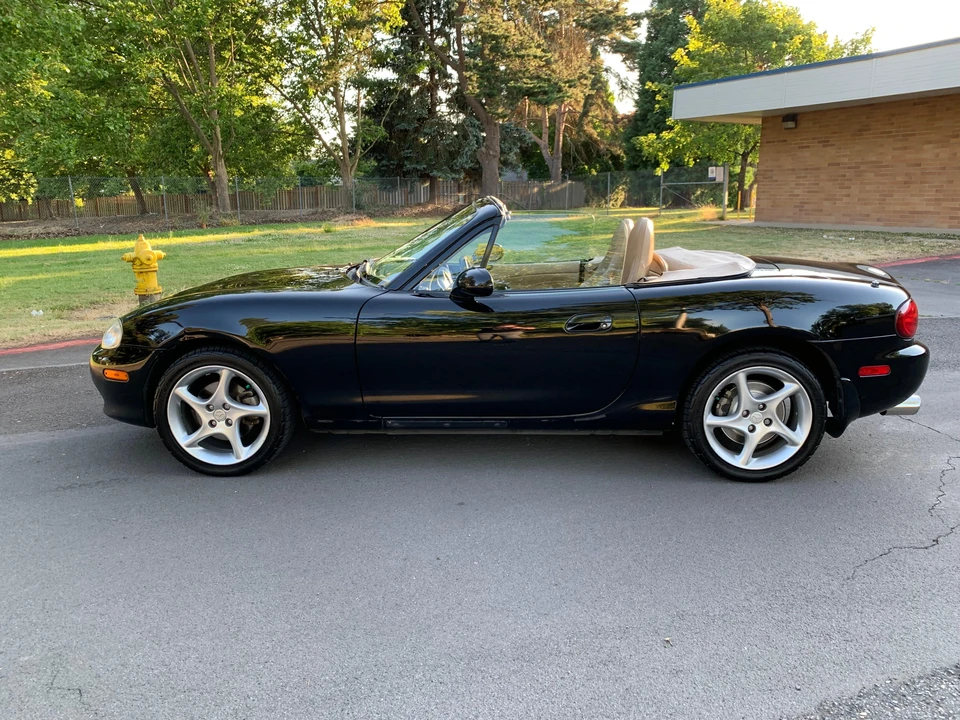 2001 Mazda NB MX-5 Miata - Image 7 of 31
