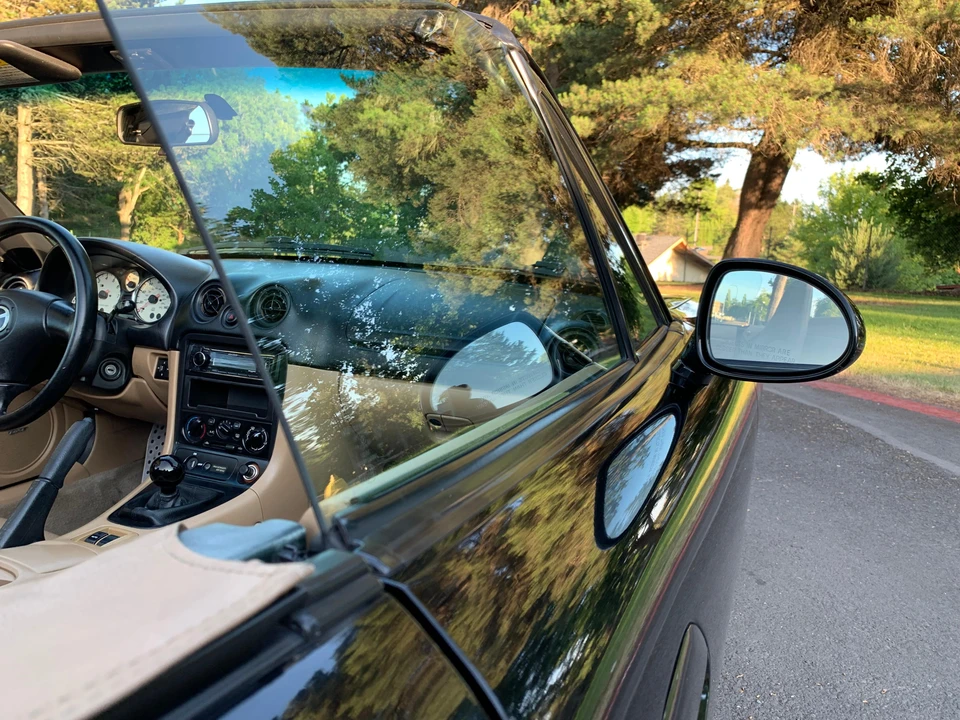 2001 Mazda NB MX-5 Miata - Image 30 of 31