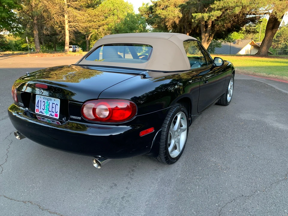 2001 Mazda NB MX-5 Miata - Image 25 of 31
